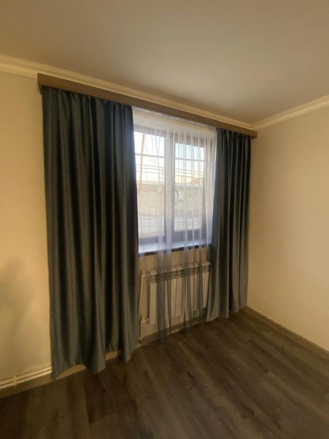 3 Cosy Apartment Near Airport Evn Erevan Exterior foto